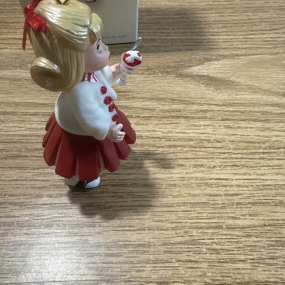 2007 HALLMARK KEEPSAKE ORNAMENT "CHERRY PARFAIT" MADAME ALEXANDER SERIES‎ #12 - Picture 8 of 10